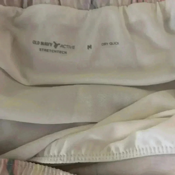 🆕 OLD NAVY SHORTS Size Medium - Picture 4 of 5